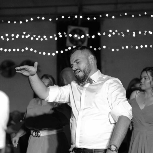 b&w-wedding-dancer