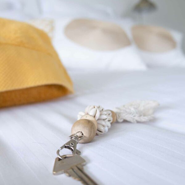 hotel-key
